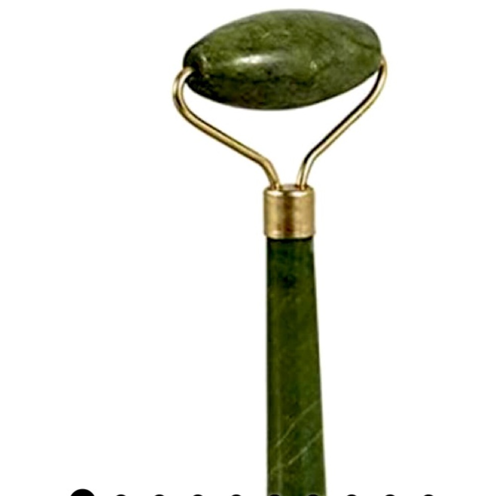 NWT Jade Facial Roller